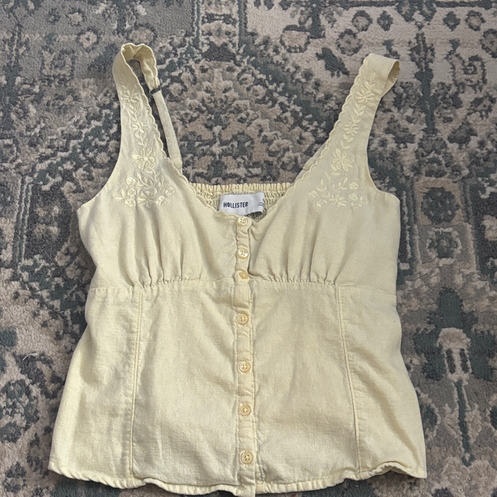 Hollister Women's Yellow Embroidered Button-Up Blouse